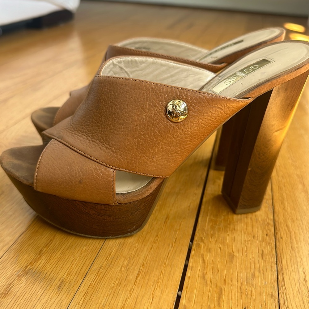 GUESS heel slippers